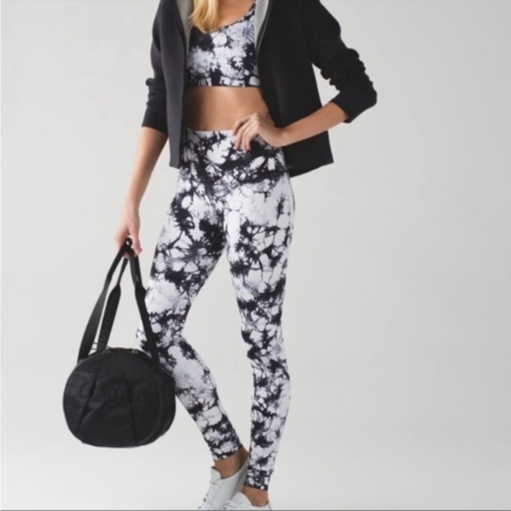 Lululemon Wunder Under Leggings 32” Dual Shibori White Grey Tie Dye Size 2